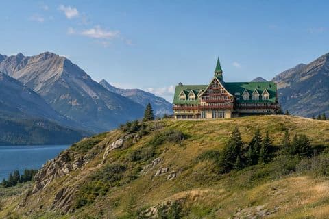 Prince of wales hotel — Calgary / YYC → Waterton Lakes.