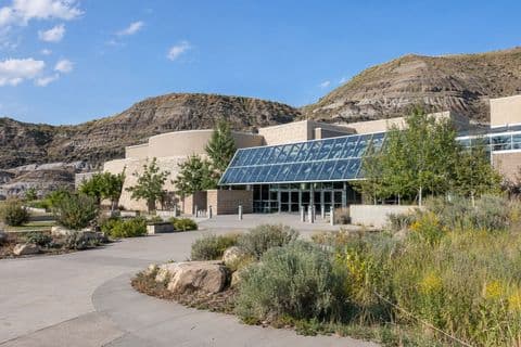 Royal tyrrell museum — Calgary / YYC → Drumheller.
