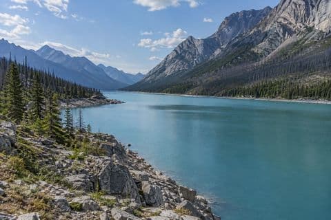 Medicine lake — Calgary / YYC → Jasper.