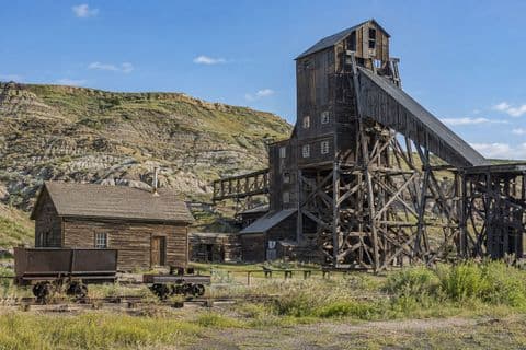 Atlas coal mine — Calgary / YYC → Drumheller.